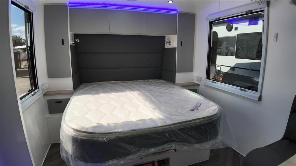 2025 HURRICANE FAMILY TUFF RIDER CARAVAN 23.6
