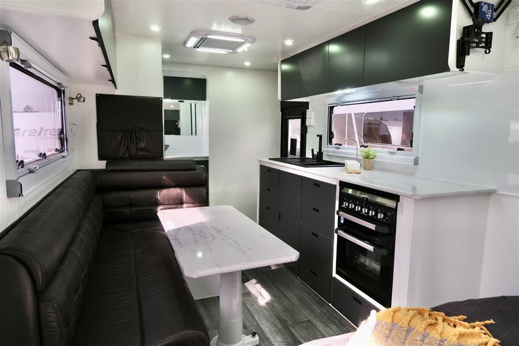 2025 HURRICANE WILD RIDER CARAVAN