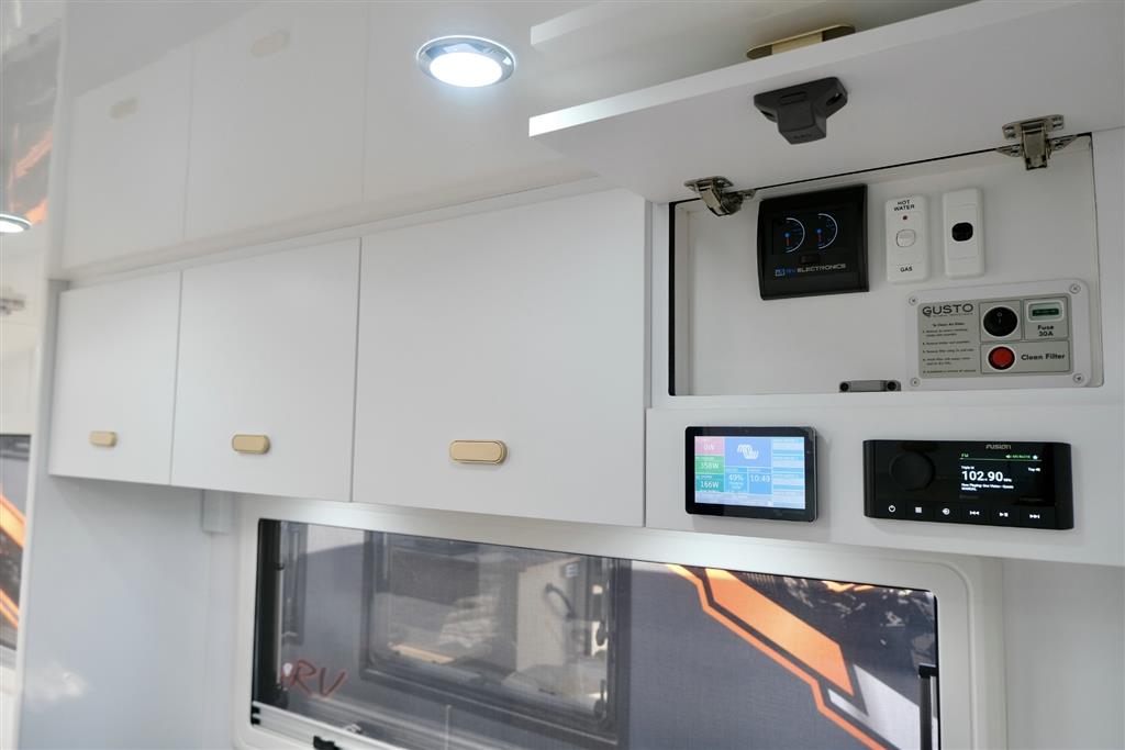 2025 OPTION RV TRACTION CARAVAN AIR BAGS