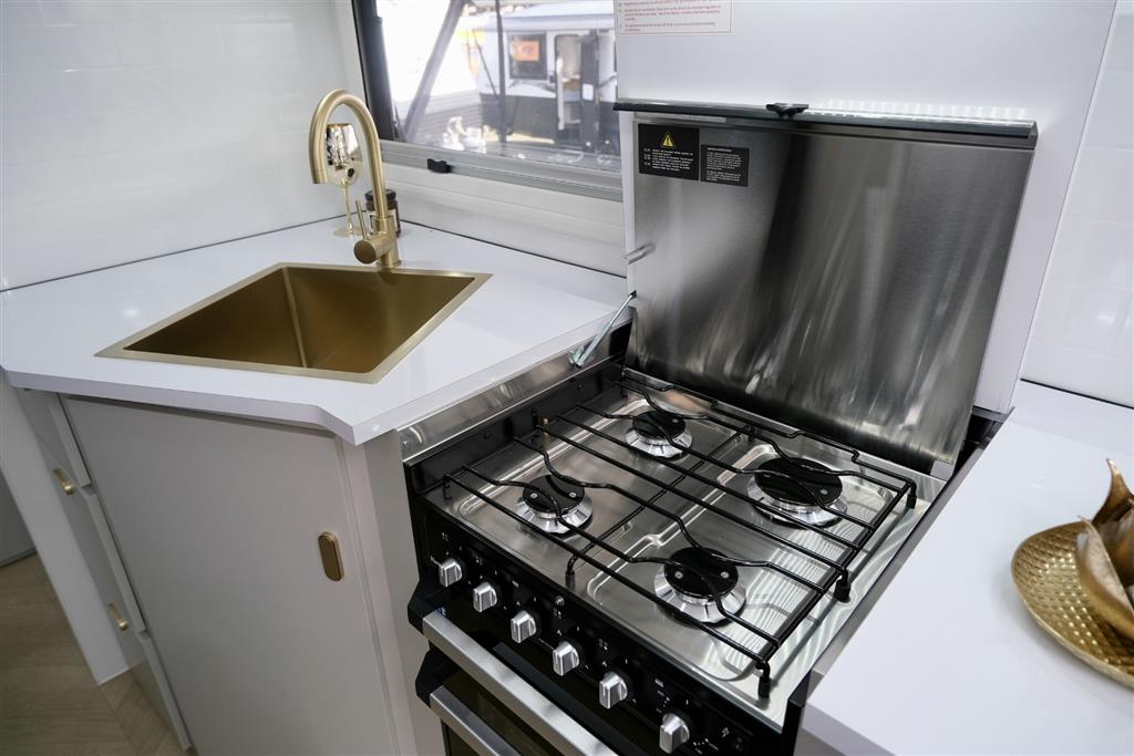 2025 OPTION RV TRACTION CARAVAN AIR BAGS