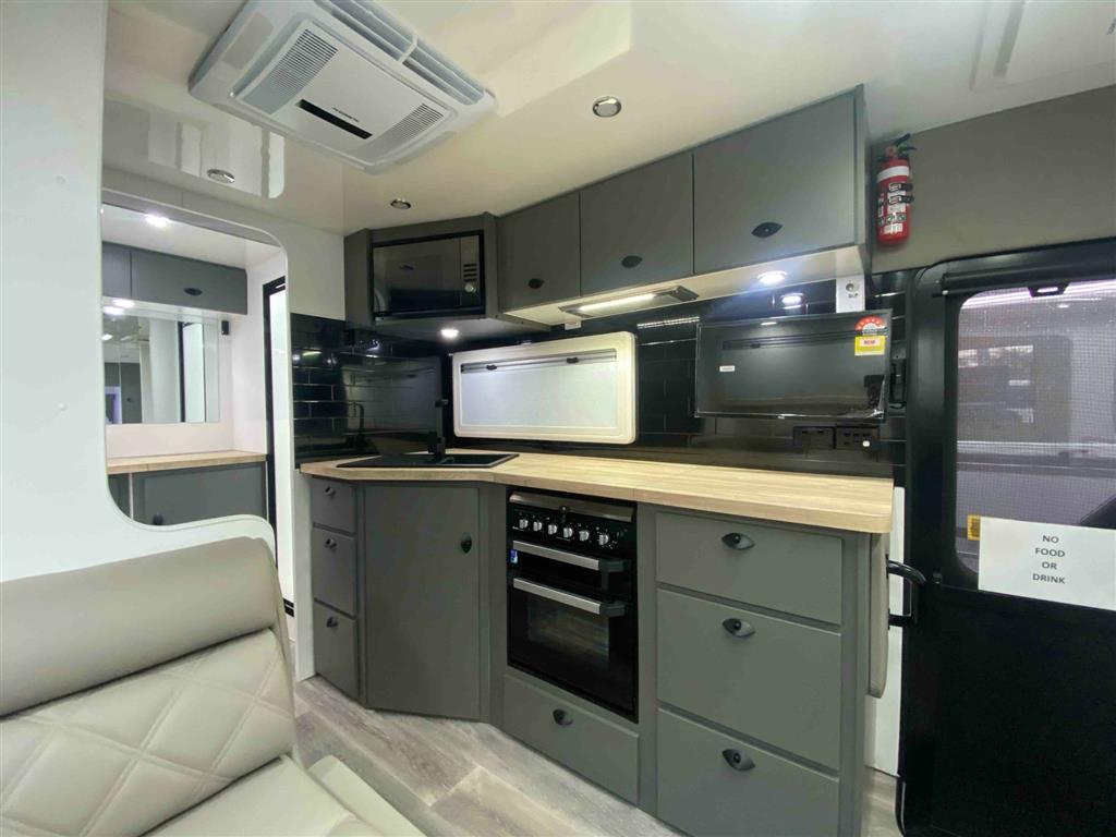 2023 OPTION RV TRACTION CARAVAN ENSUITE