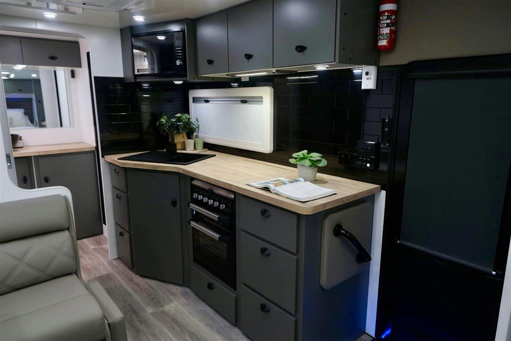 2023 OPTION RV TRACTION CARAVAN ENSUITE