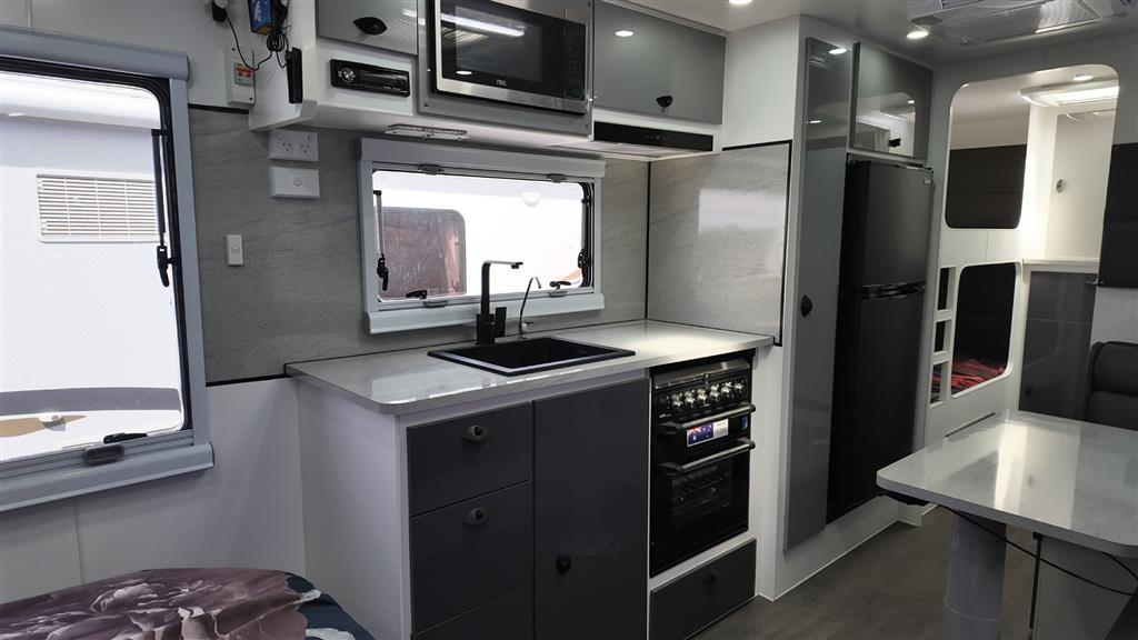 2023 HURRICANE RV FAMILY TUFF RIDER ATV Caravan