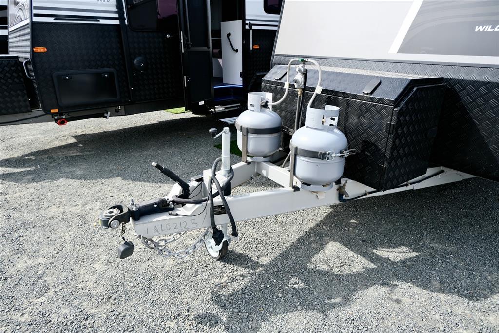 2023 HURRICANE WILD RIDER CARAVAN
