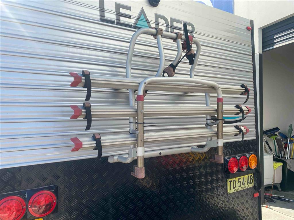2017 LEADER PALLADIUM Caravan Family
