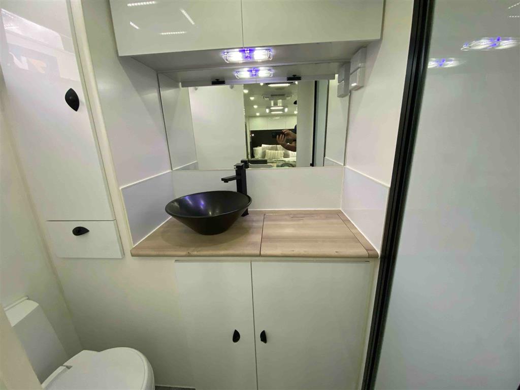 2024 HURRICANE RV STORM RIDER Off Road Caravan