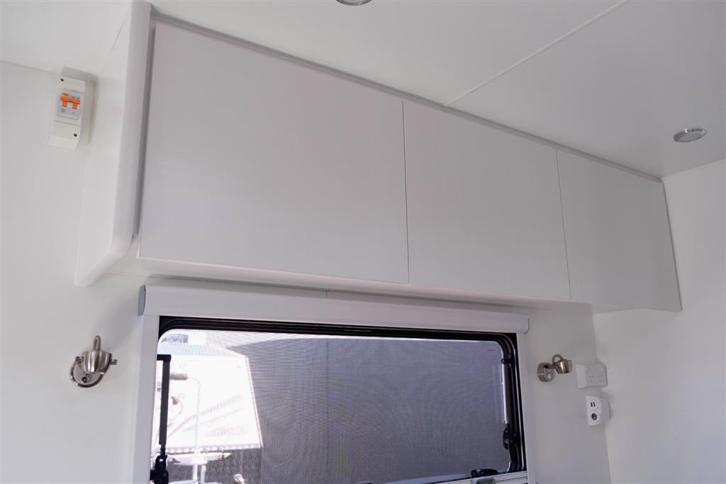 2025 HURRICANE RV FAMILY TUFF RIDER Caravan 2 Bunks