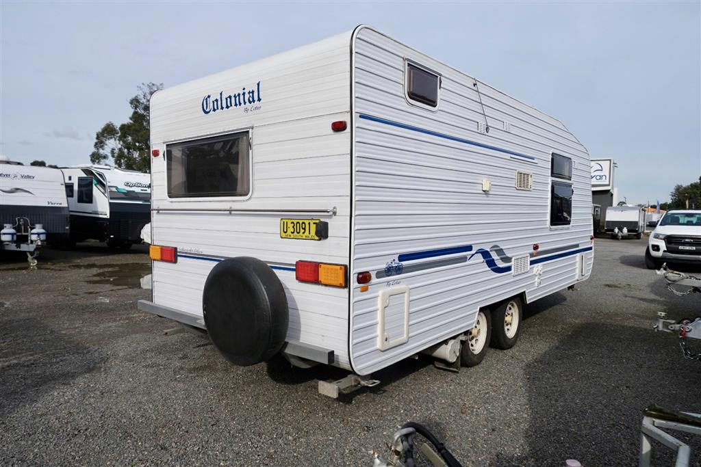 2000 LOTUS COLONIAL CARAVAN 19