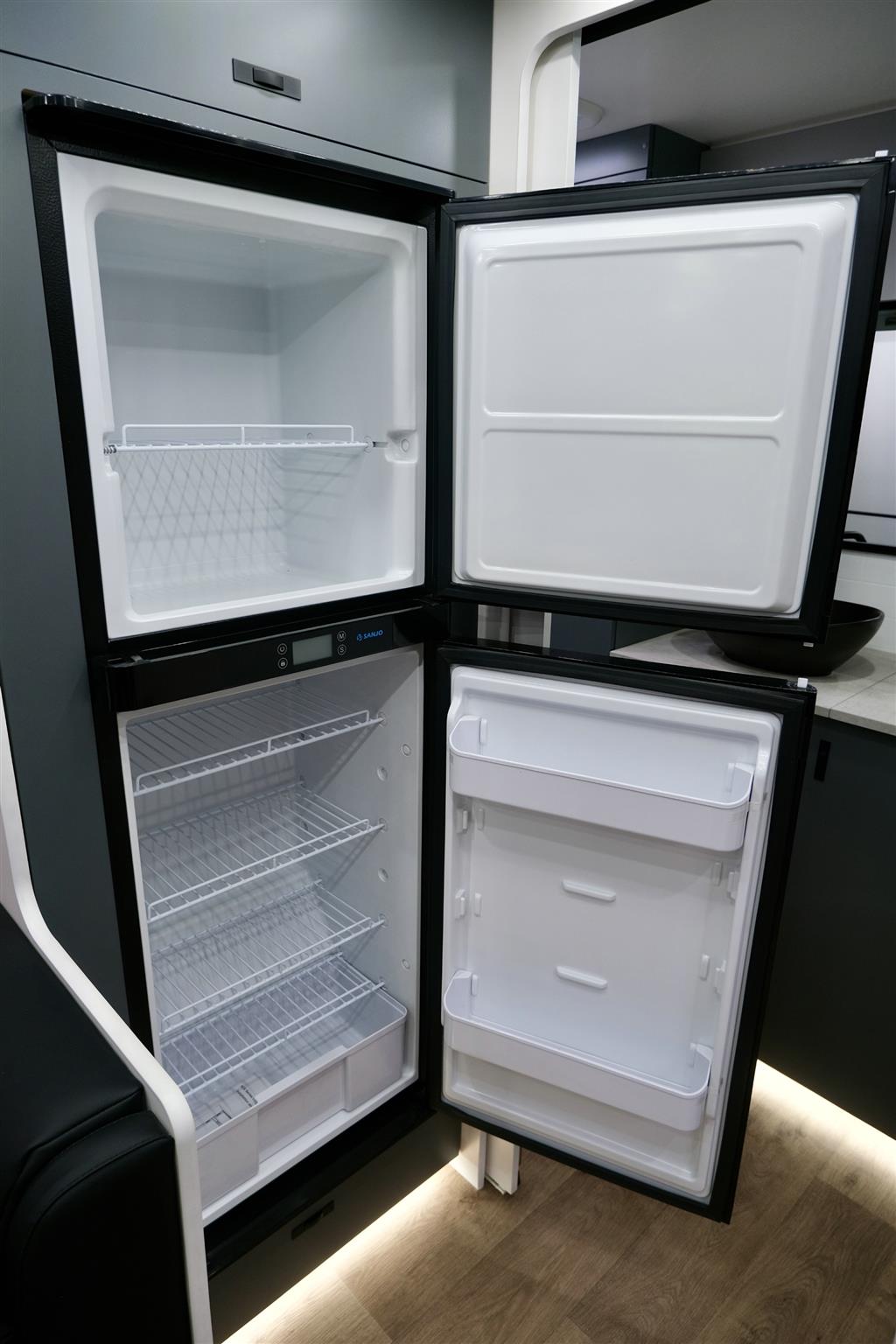 2025 RETREAT BRIBIE X 199R CARAVAN 19.9