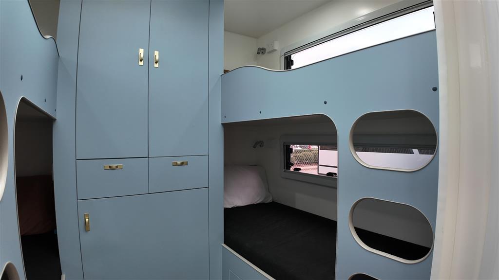 2025 RETREAT WHITSUNDAY 243CB Caravan 4 Bunks